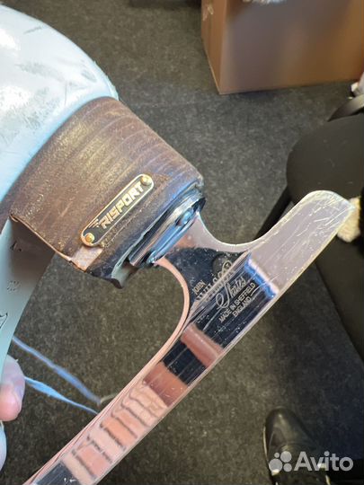 Профессиональные фигурные коньки