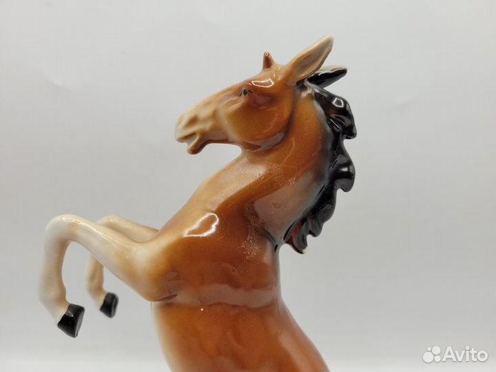 Статуэтка Конь на дыбах фарфор Grafenthal Германия