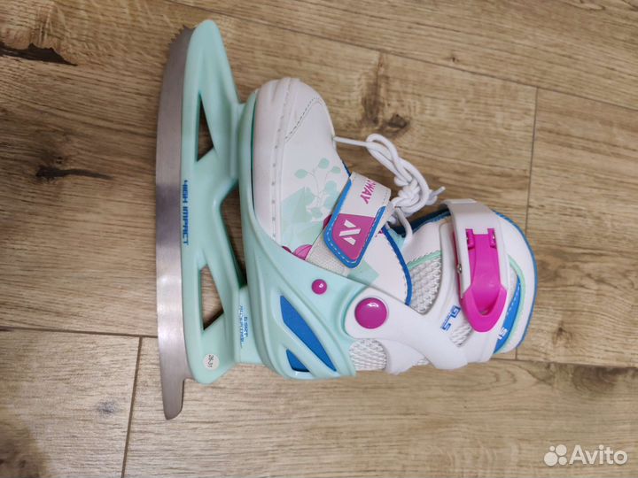 Коньки десткие