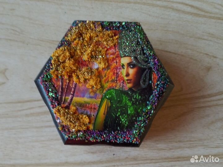 Шкатулка из натурального камня (змеевик)