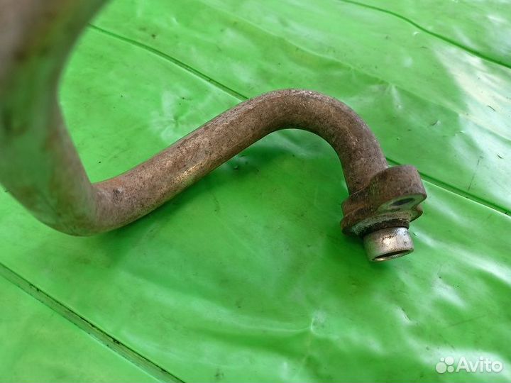 Трубка кондиционера толстая Mazda 3 бк 2003-2009г