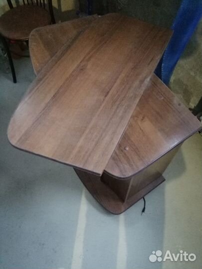 Тумба под телевизор