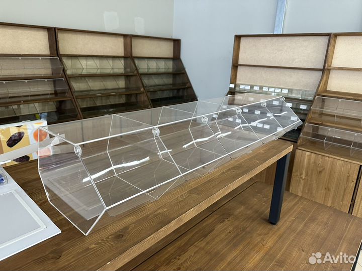 Диспенсеры для орехов, конфеты, чая и т.д