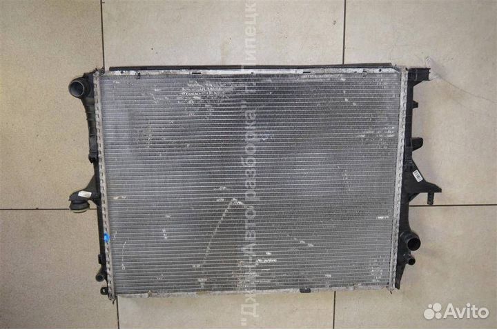 Радиатор охлаждения 4.2 л Touareg Cayenne Audi Q7