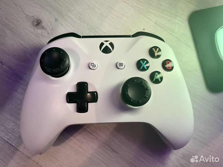 Xbox one x + game pass