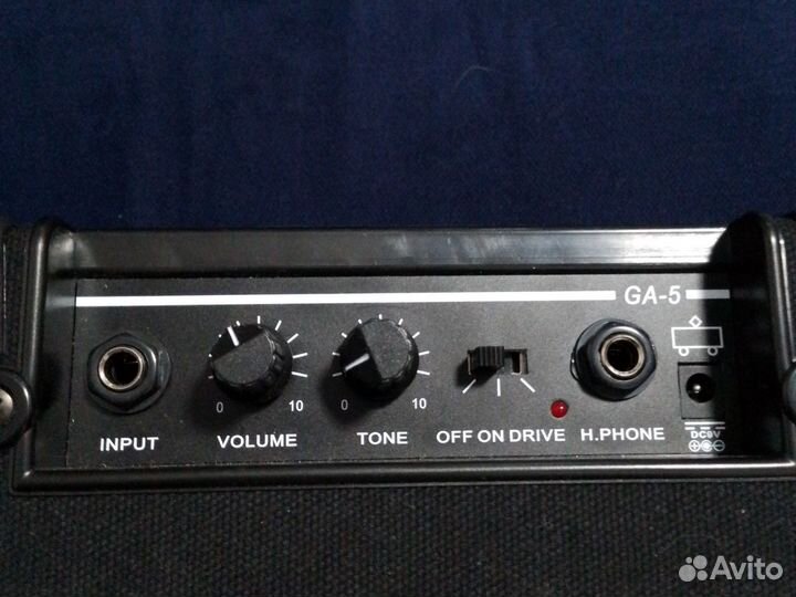 Гитарный комбоусилитель Rocket