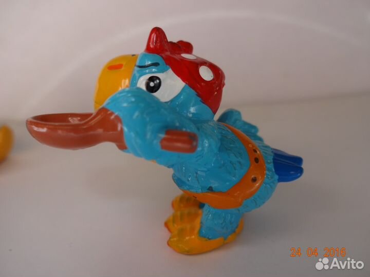 Попугаи (2 шт.). Киндер-сюрприз