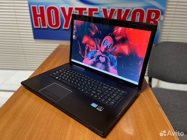 Игровой ноутбук Lenovo / i7 8ядер / 17 дюймов