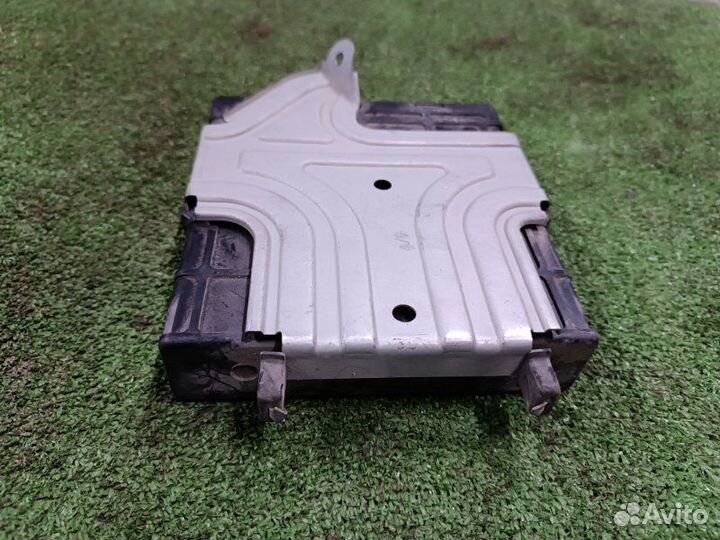 Блок управления двигателем Mitsubishi Outlander