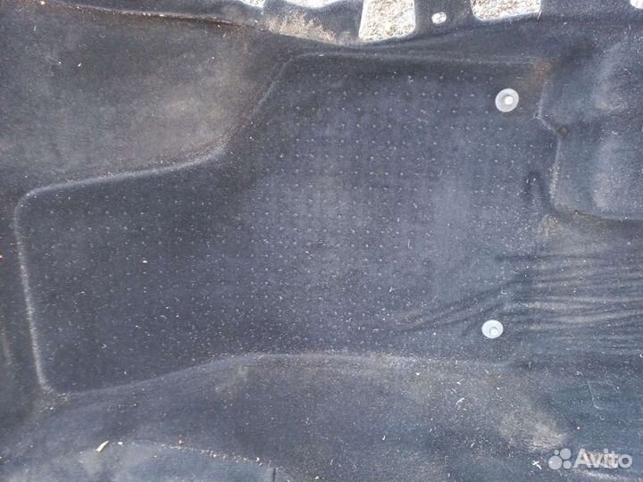 Ковёр салона Skoda Yeti 2011