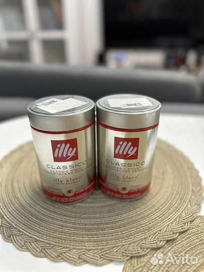 Жестяные банки из под кофу illy