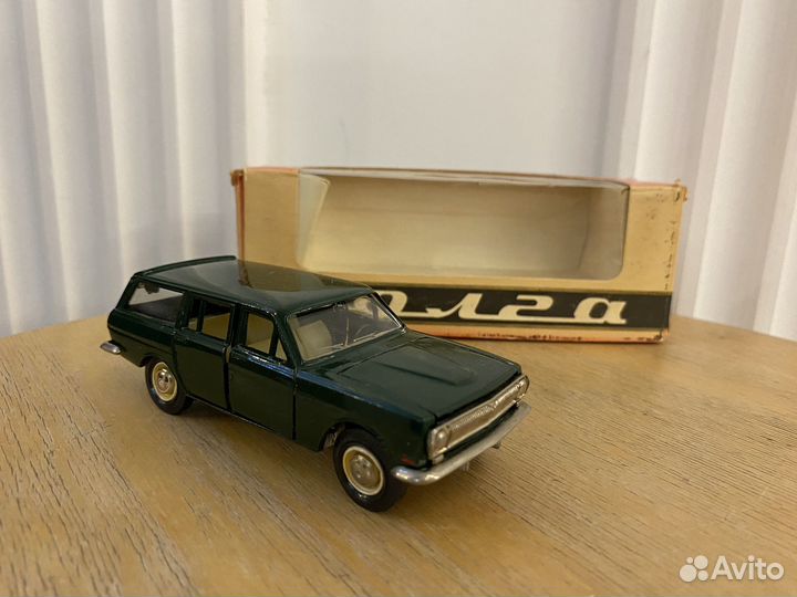 Модель автомобиля 1:43 Волга Газ 24-02 А13