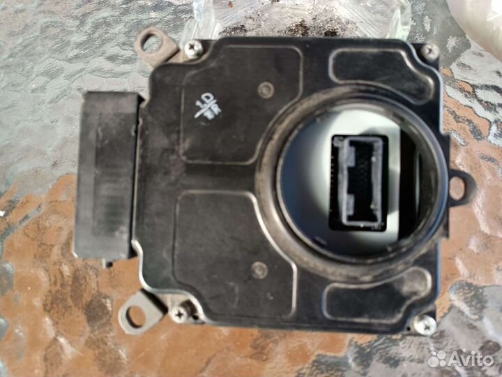 Блок управления правой фары