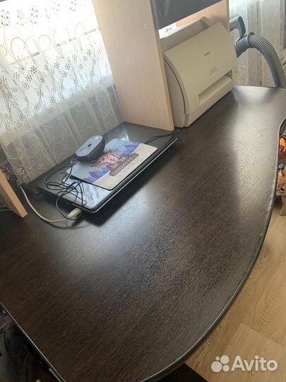 Компьютерный стол