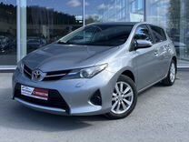 Toyota Auris 1.3 MT, 2013, 166 105 км, с пробегом, цена 1 090 000 руб.