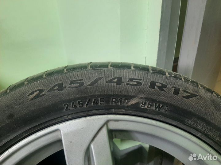 Pirelli Cinturato P7 245/45 R17