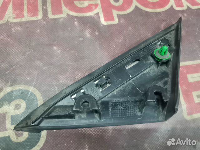 Накладка крыла передняя правая Ford Mondeo