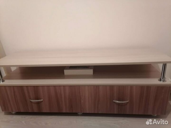 Тумба под телевизор