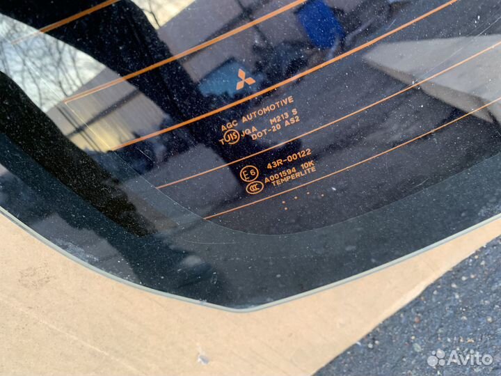 Стекло заднее Mitsubishi Lancer 10