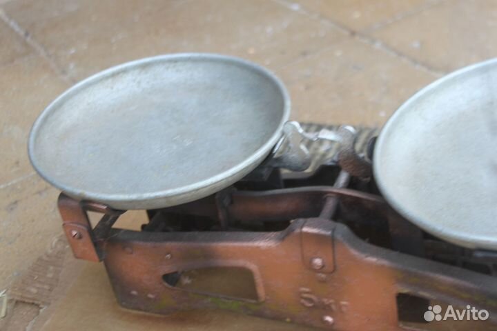 Весы кухонные на 5 кг с чашками