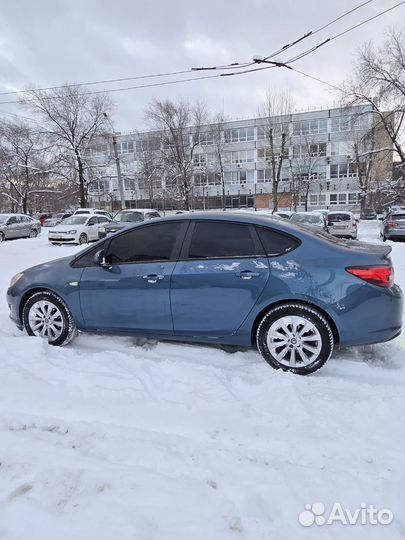 Opel Astra 1.6 AT, 2012, 134 250 км