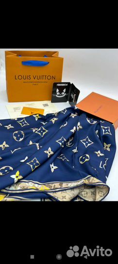 Платок LV