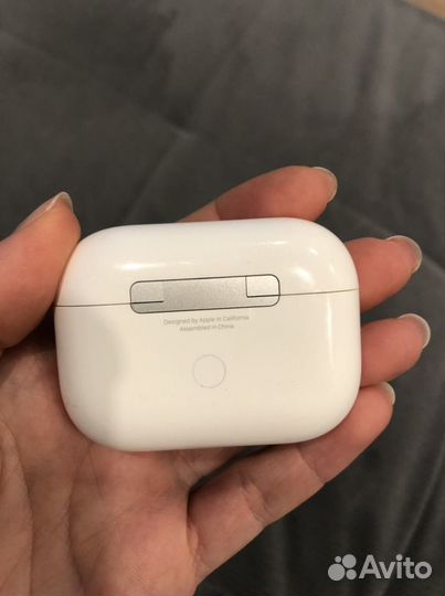 Airpods pro оригинал кейс новый практически