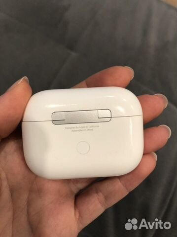 Airpods pro оригинал кейс новый практически
