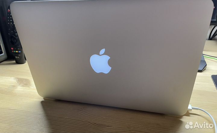 Apple MacBook Air 11