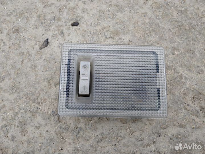 Плафон освещения салона Opel / Chevrolet 13126729