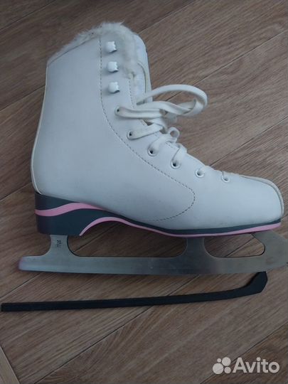 Коньки фигурные женские 40 размер