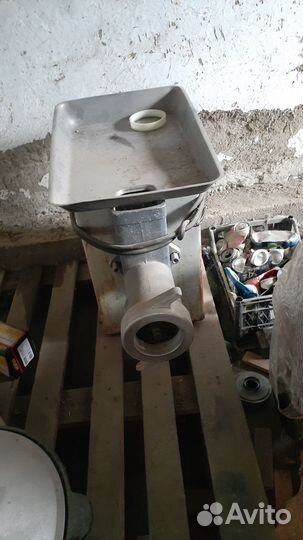 Мясорубка электрическая бу