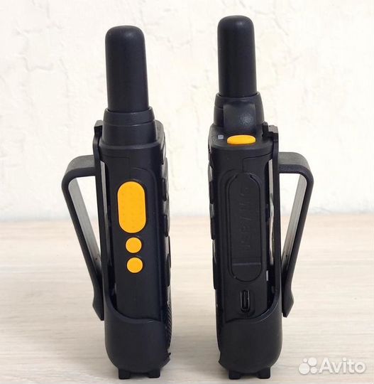 Рация с наушником, радиостанция с гарнитурой