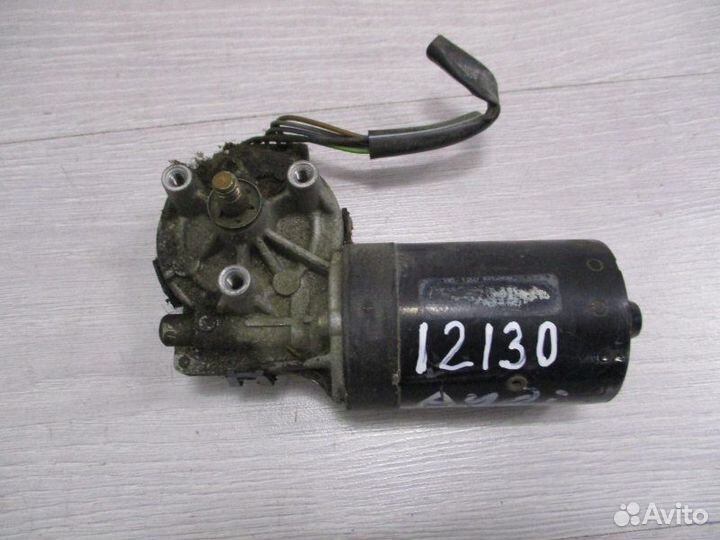 Двигатель стеклоочистителя моторчик дворников Audi