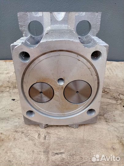 Голoвкa блoкa цилиндров Т-40