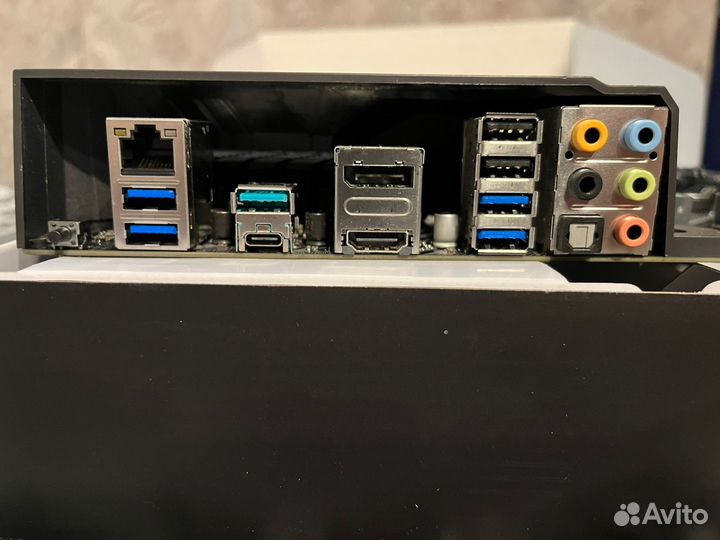 Материнская плата b450