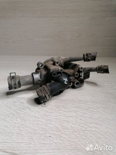 Термостат Nissan Primera P12 1.8 QG18DE 2004