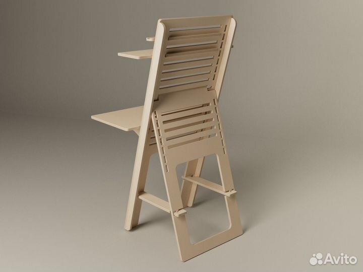 Компьютерный стол белый