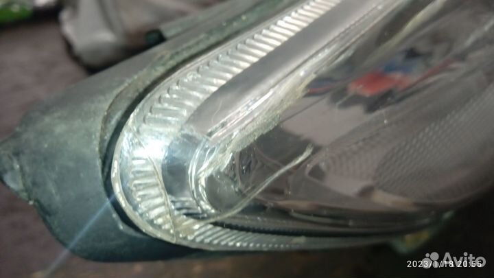 Фара правая для Toyota Corolla E15