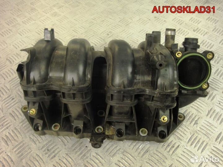 Коллектор впускной Volkswagen Polo 036129711DP