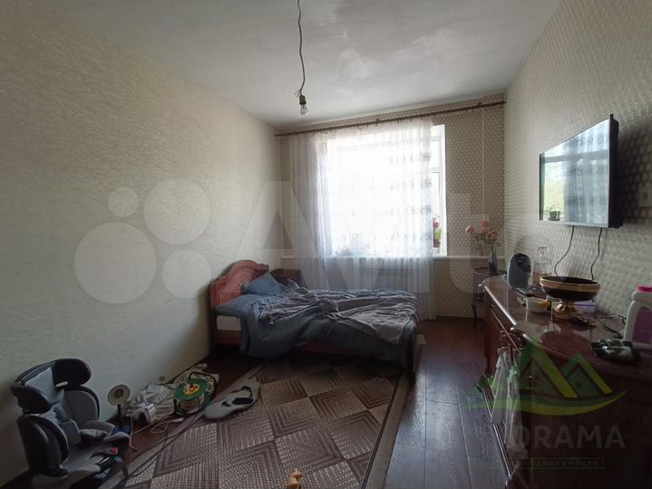 Комната 14,8 м² в 3-к., 2/2 эт.