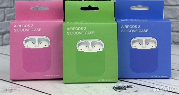 Чехол для наушников Apple AirPods