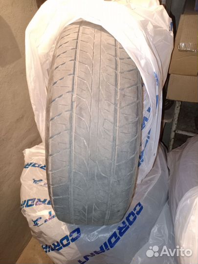 Nitto NT 650 215/65 R16