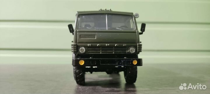 Модель автомобиля камаз 43101 с тентом