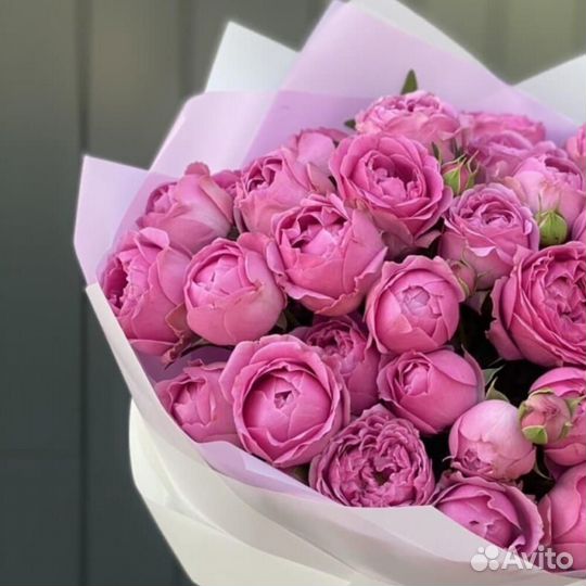 Букет пионовидных роз 