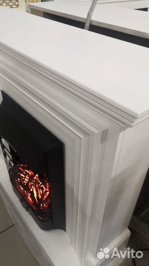 Камин электрический Bradford с очагом Majestic