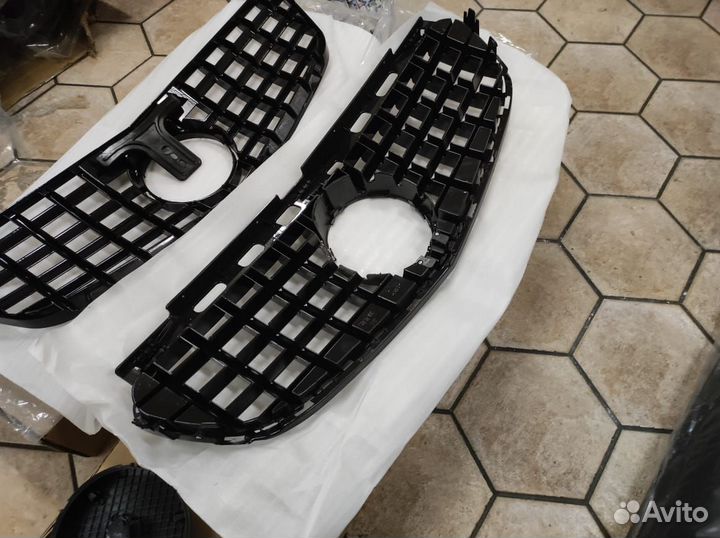 GT решетка радиатора Mercedes E-class W212 (чёрная