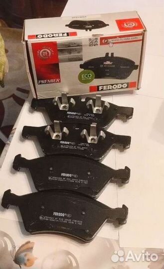 Продам ком-кт пер. тормозных колодок ferodo