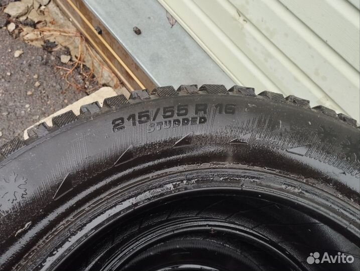 Michelin X-Ice North 3 215/55 R16