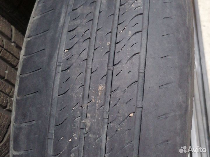 DoubleStar Maximum DH02 215/60 R16 95H